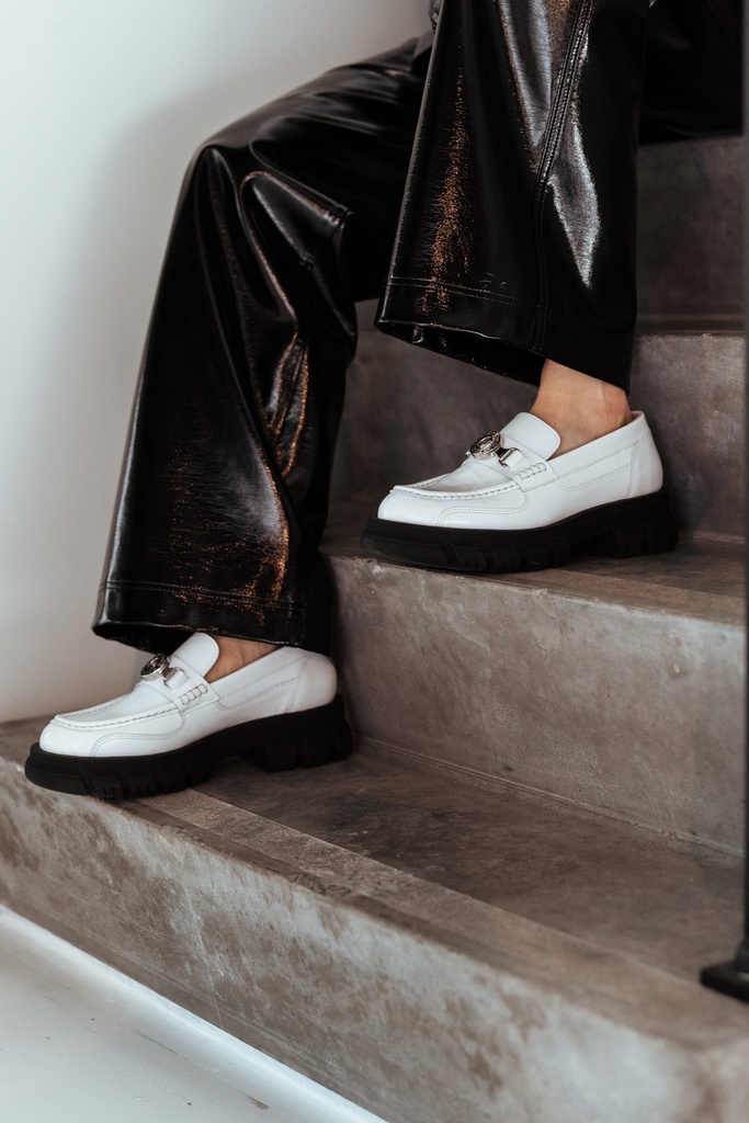 KARL LAGERFELD loafers wit