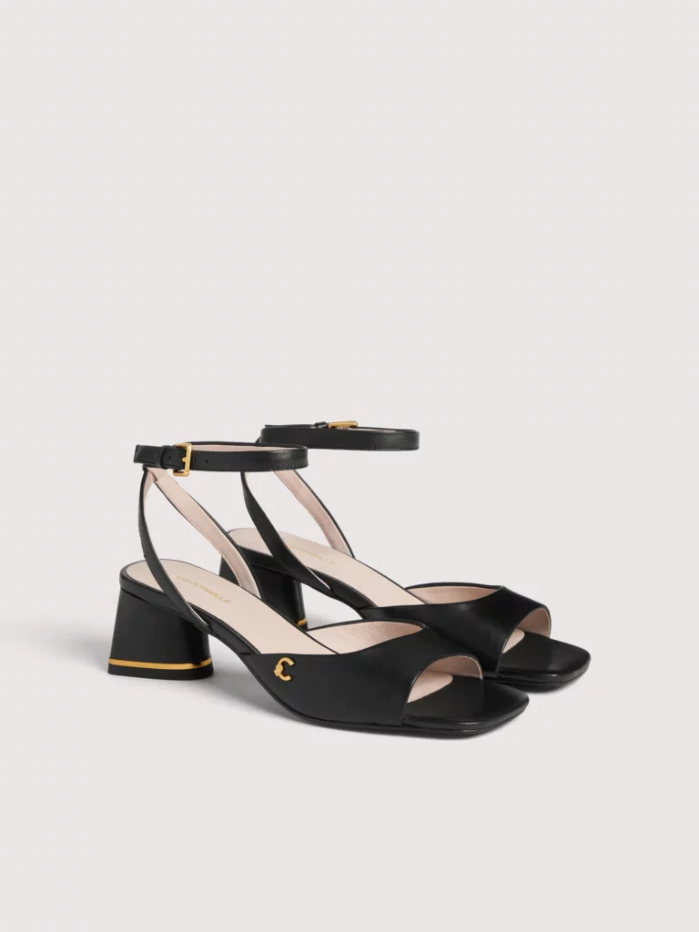 COCCINELLE SANDALEN - €208,-
