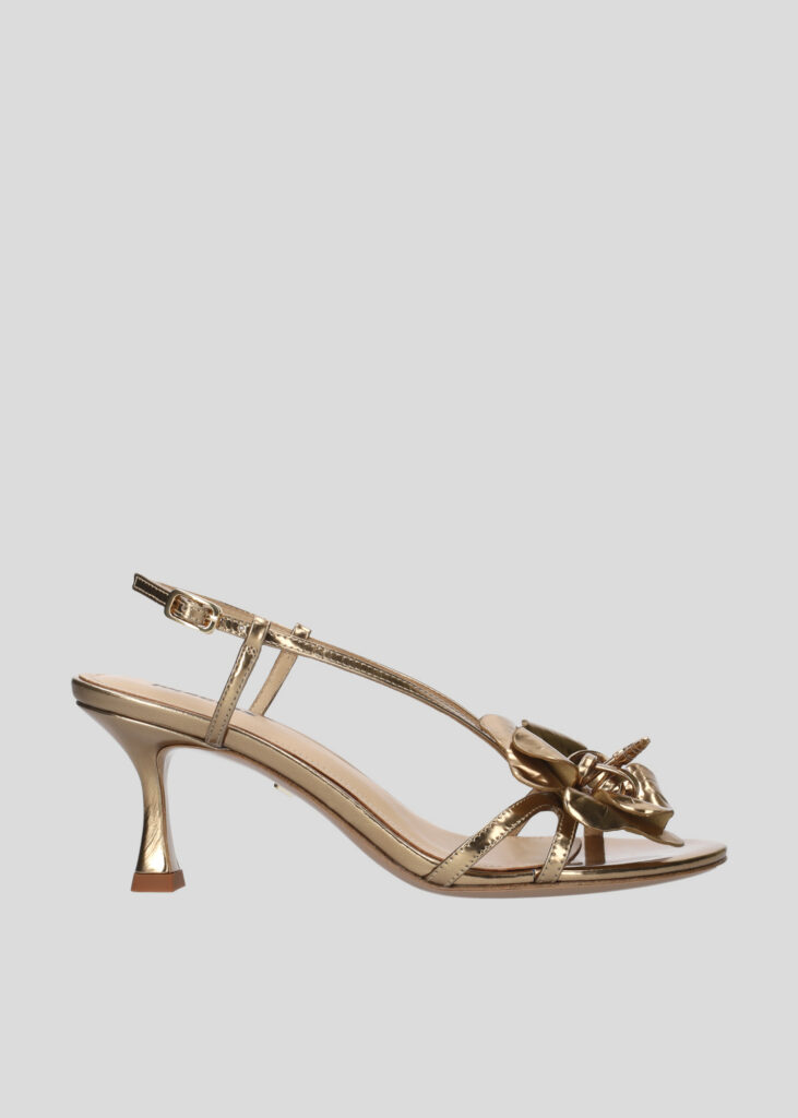 LOLACRUZ SANDAALHAK €235,-